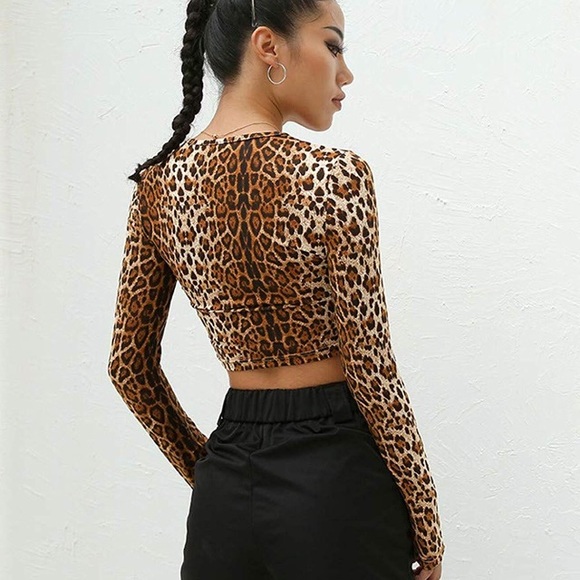 Leopard Cheetah Animal Print Crop Top Long Sleeve - Picture 1 of 4